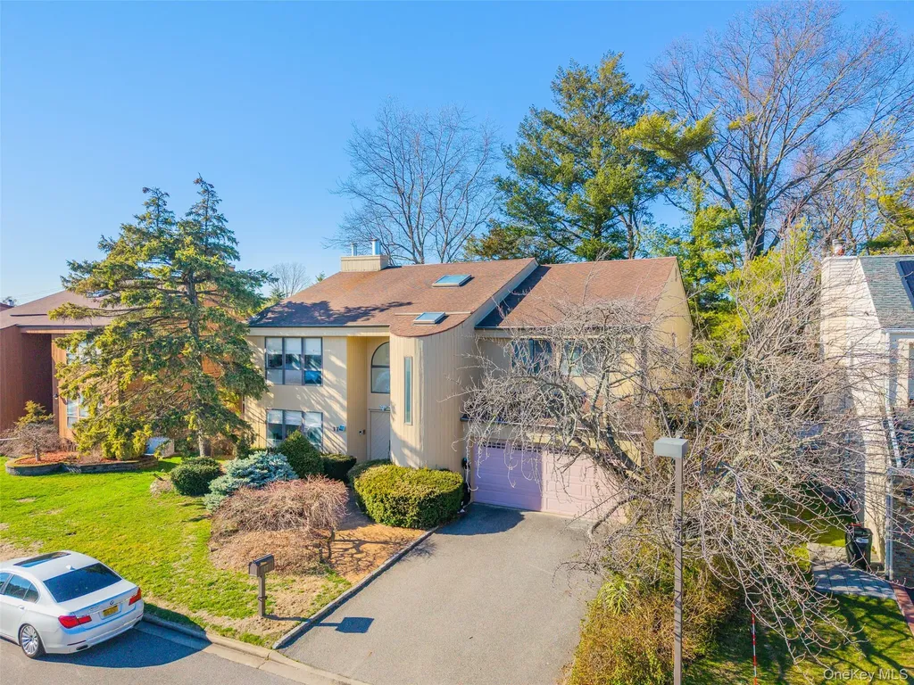 17 Princeton Drive Syosset NY 11791