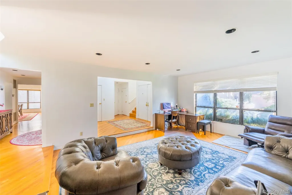 17 Princeton Drive Syosset NY 11791
