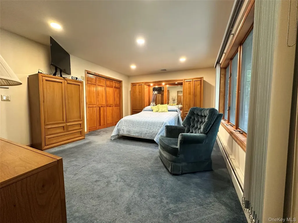 60 Manchester Road Rock Hill NY 12775