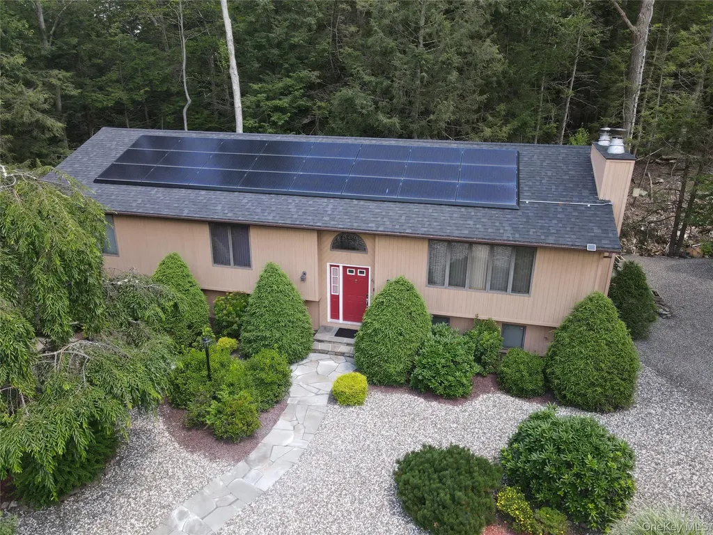 60 Manchester Road Rock Hill NY 12775
