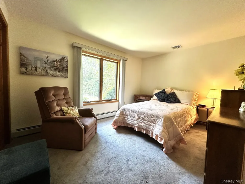 60 Manchester Road Rock Hill NY 12775