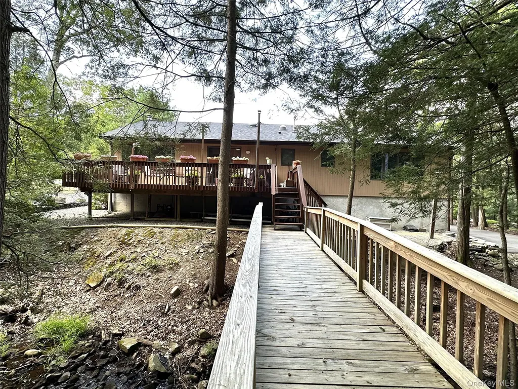 60 Manchester Road Rock Hill NY 12775