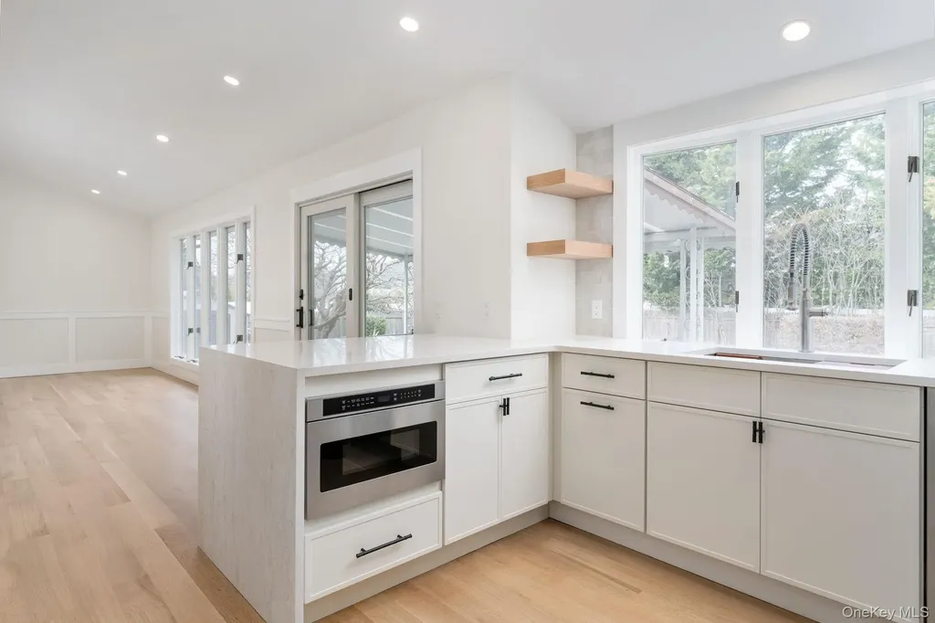 2547 Army Place Bellmore NY 11710