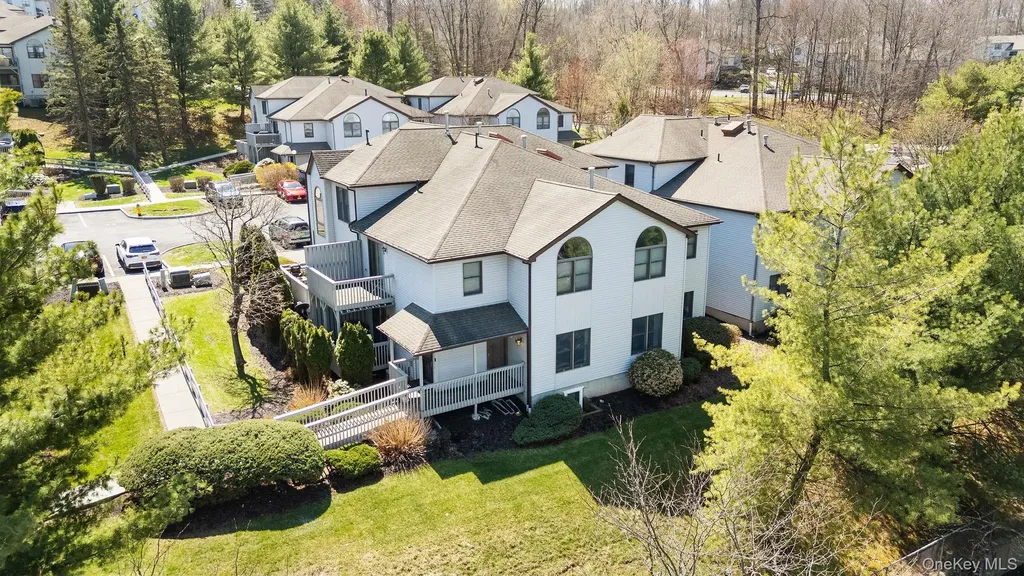 82 Mcbee Court Monroe NY 10950
