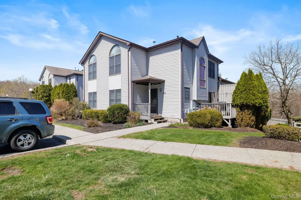82 Mcbee Court Monroe NY 10950