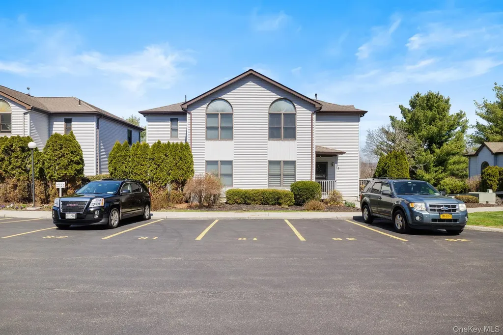82 Mcbee Court Monroe NY 10950