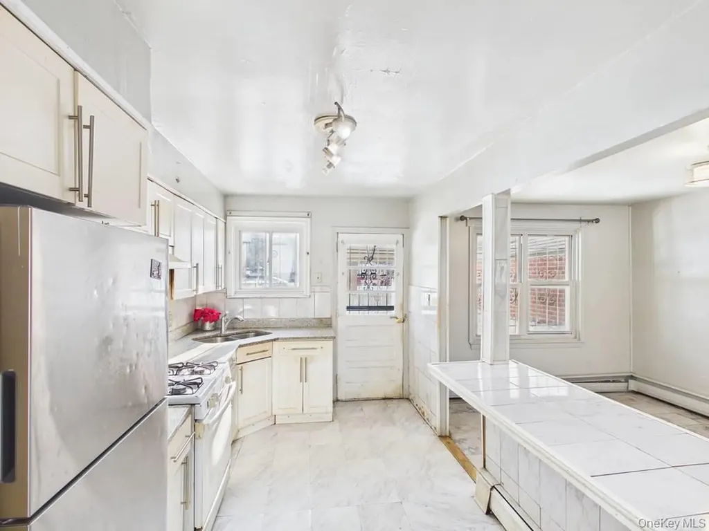 1256 Allerton Avenue Bronx NY 10469
