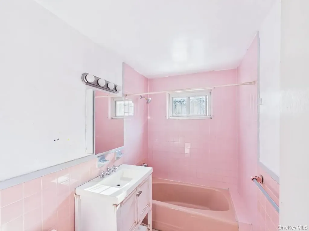 1256 Allerton Avenue Bronx NY 10469