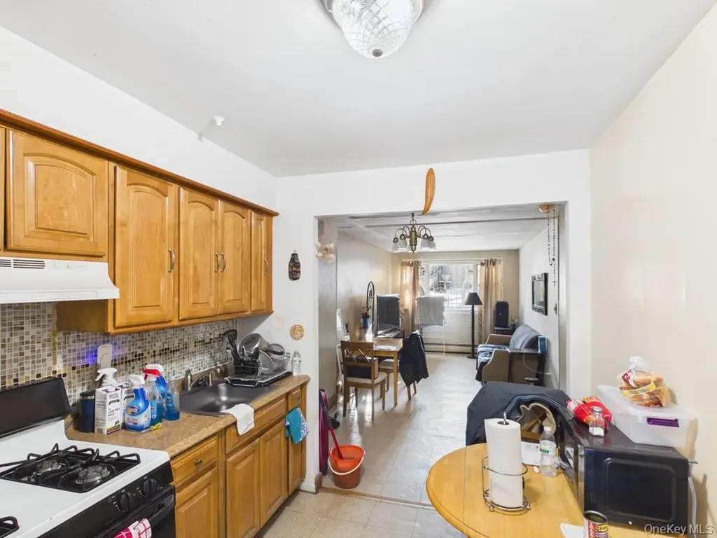 1256 Allerton Avenue Bronx NY 10469