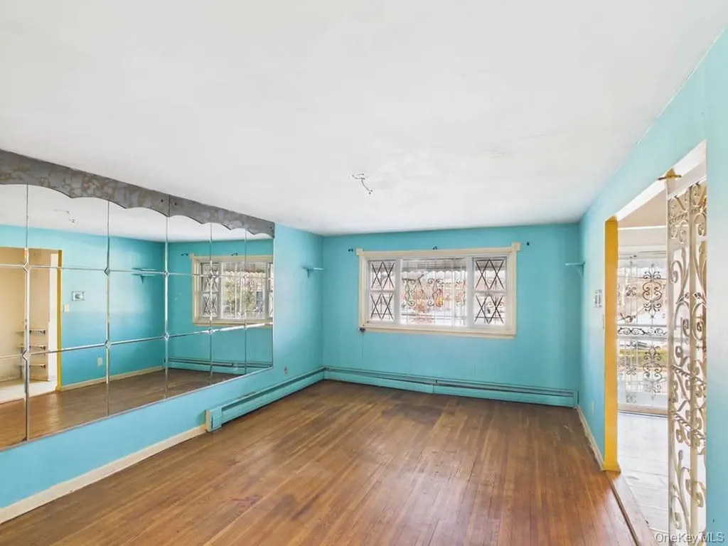 1256 Allerton Avenue Bronx NY 10469