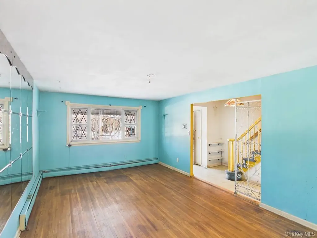 1256 Allerton Avenue Bronx NY 10469