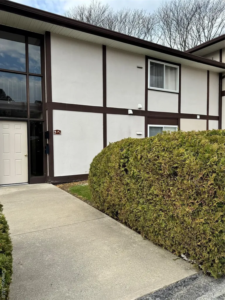 7 Millholland Drive Fishkill NY 12524