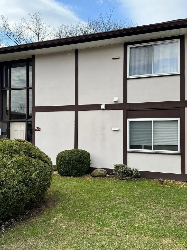 7 Millholland Drive Fishkill NY 12524