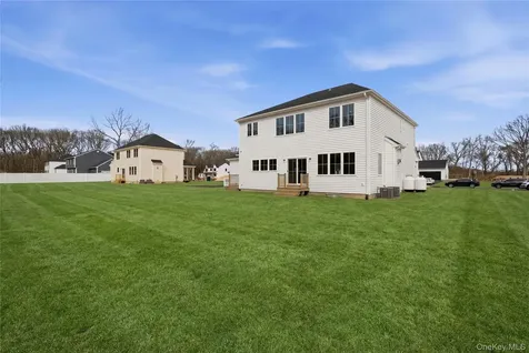 Lot Bookville Court Holbrook NY 11741