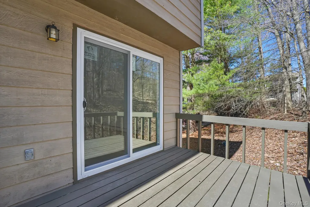 18 Spruce Court Fishkill NY 12524