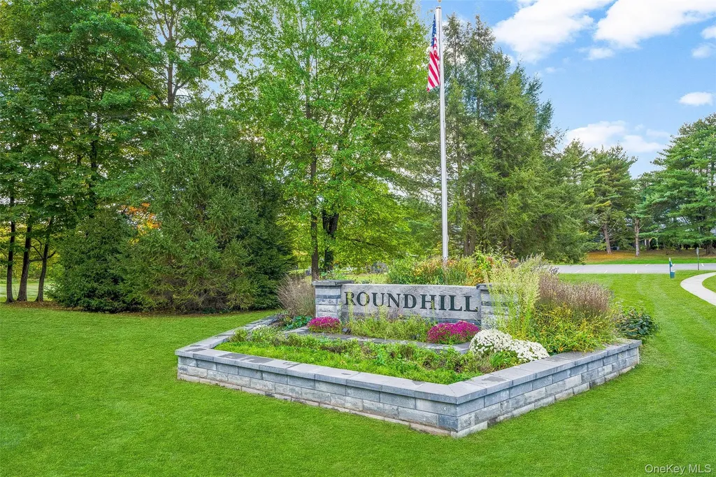18 Spruce Court Fishkill NY 12524