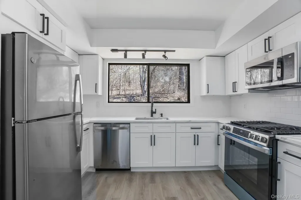 18 Spruce Court Fishkill NY 12524