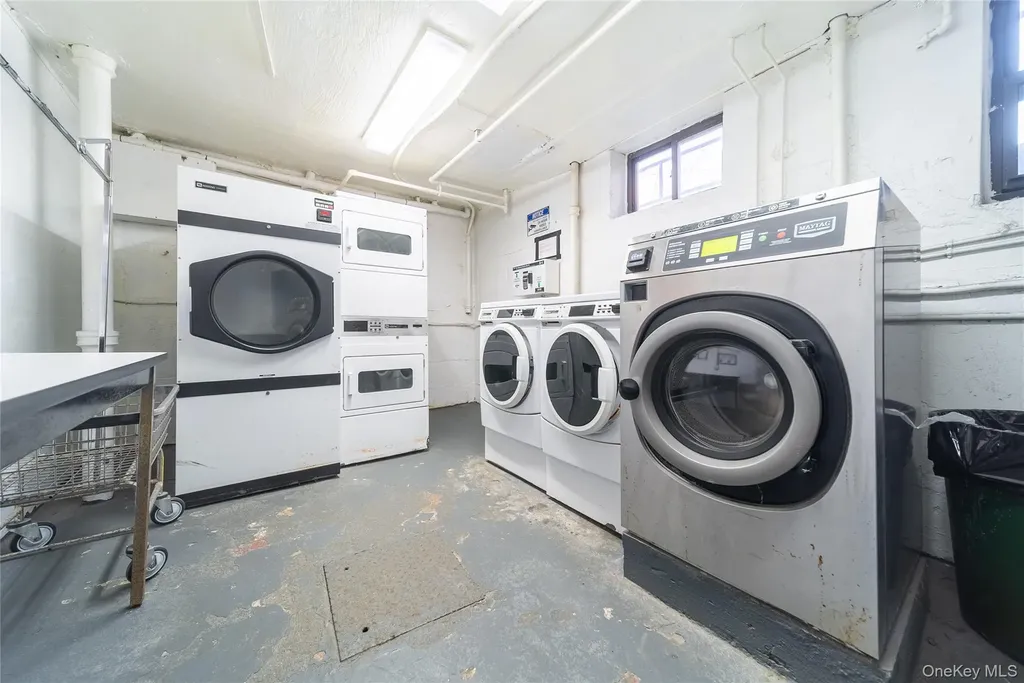 19637 69th Avenue Fresh Meadows NY 11365