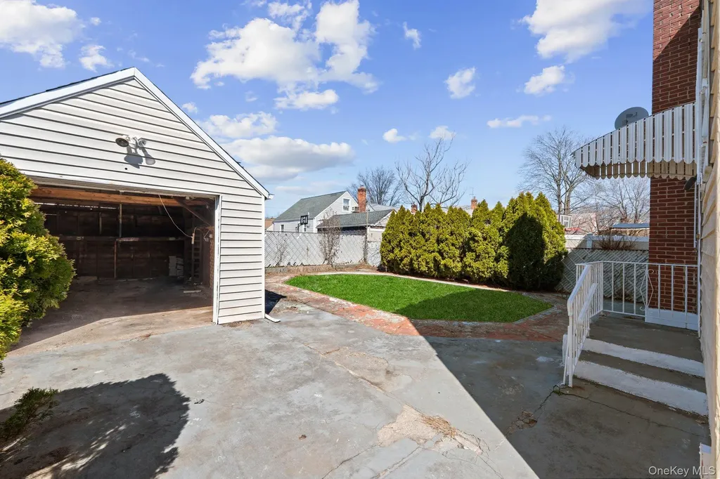 7 Everett Street Valley Stream NY 11580