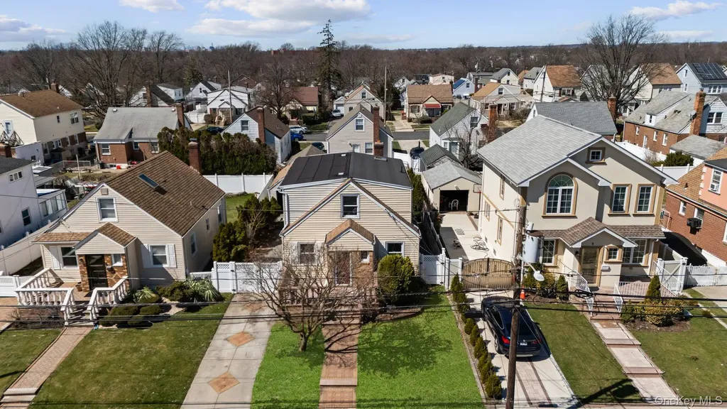 7 Everett Street Valley Stream NY 11580