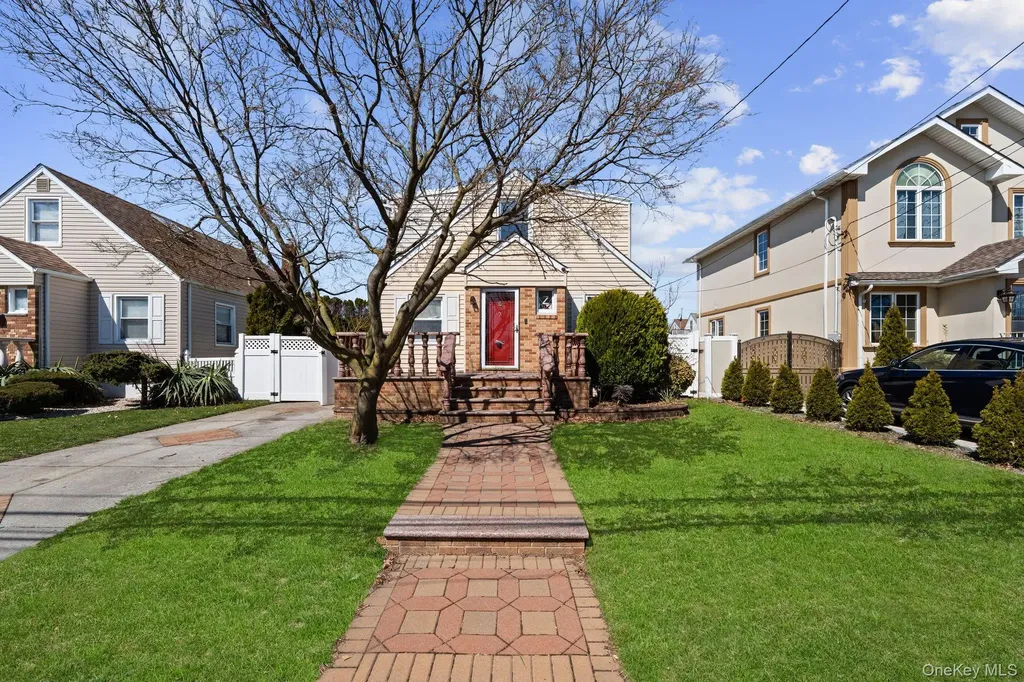 7 Everett Street Valley Stream NY 11580