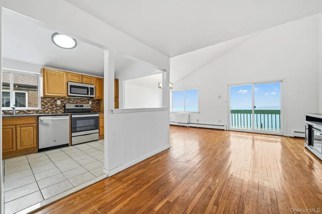 1466 Shore Drive Bronx NY 10465