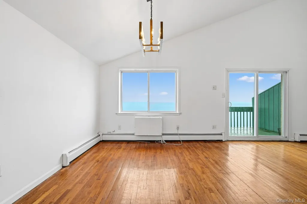 1466 Shore Drive Bronx NY 10465