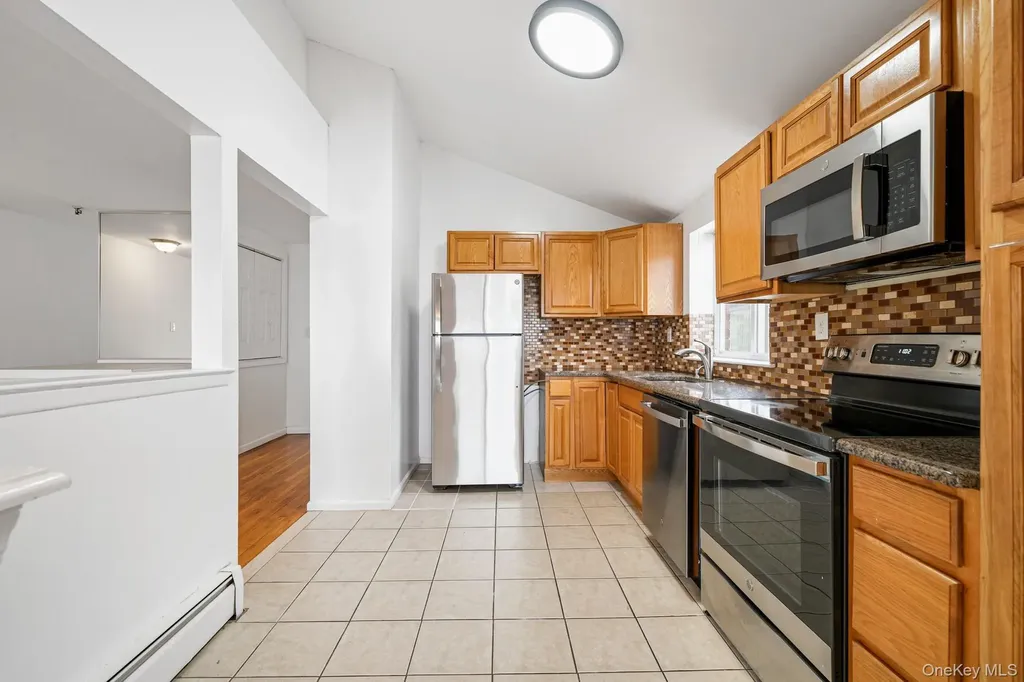 1466 Shore Drive Bronx NY 10465