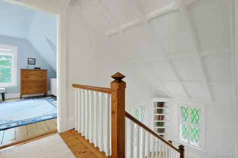 9 Strawberry Lane Irvington NY 10533