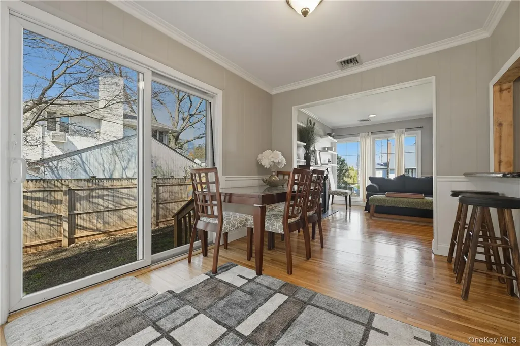 5 Hawthorne Avenue Merrick NY 11566