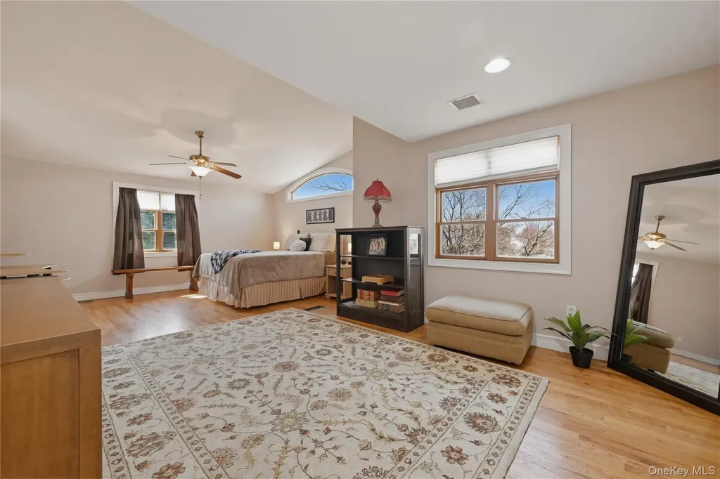 5 Hawthorne Avenue Merrick NY 11566