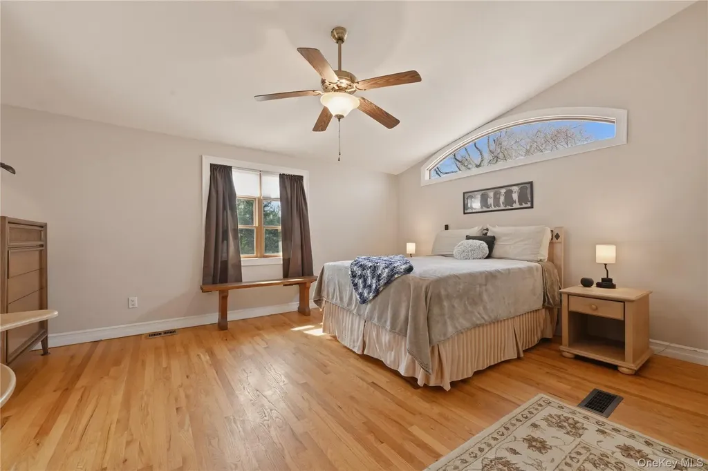 5 Hawthorne Avenue Merrick NY 11566
