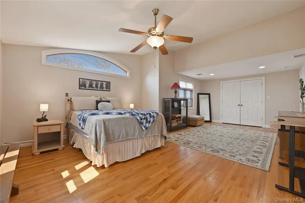 5 Hawthorne Avenue Merrick NY 11566