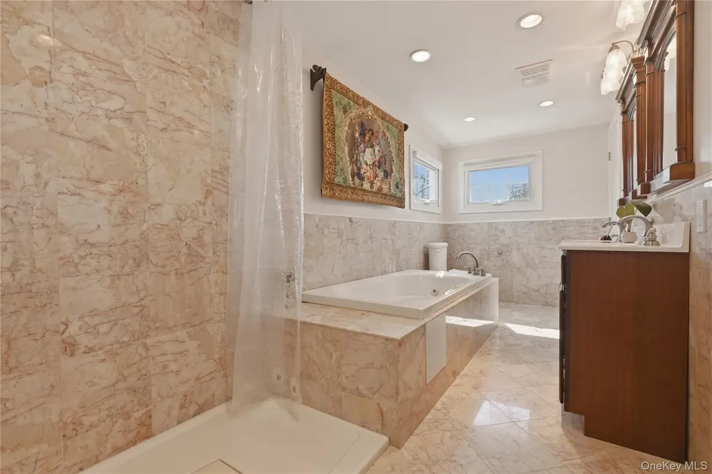 5 Hawthorne Avenue Merrick NY 11566