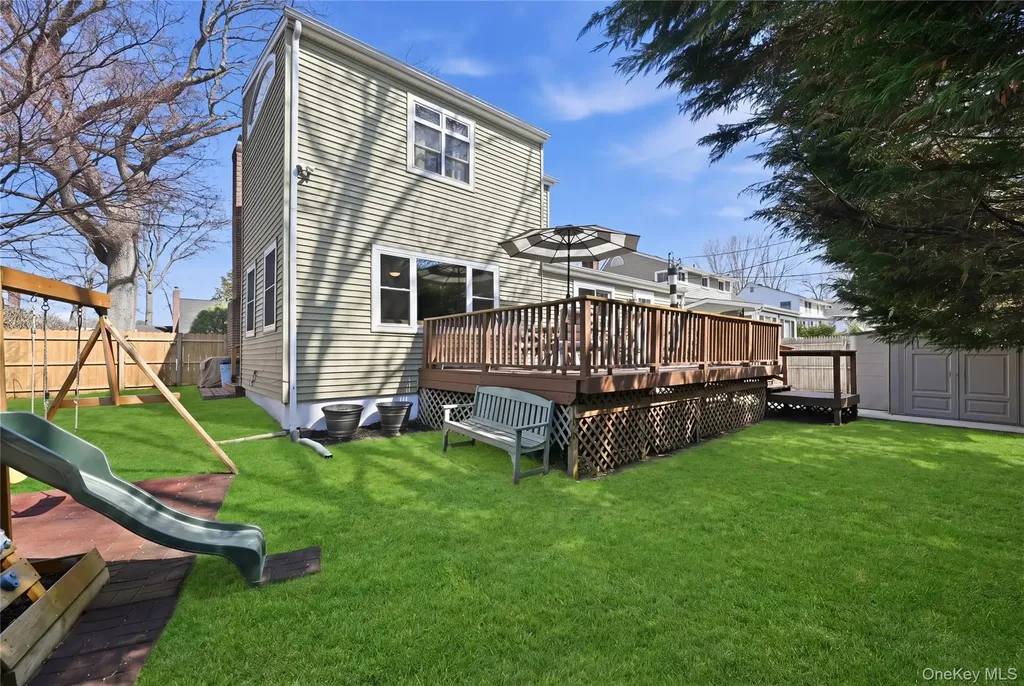 5 Hawthorne Avenue Merrick NY 11566