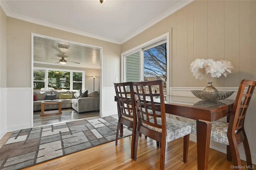 5 Hawthorne Avenue Merrick NY 11566