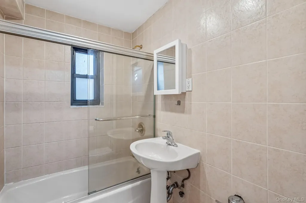 102-55 67th Road Forest Hills NY 11375