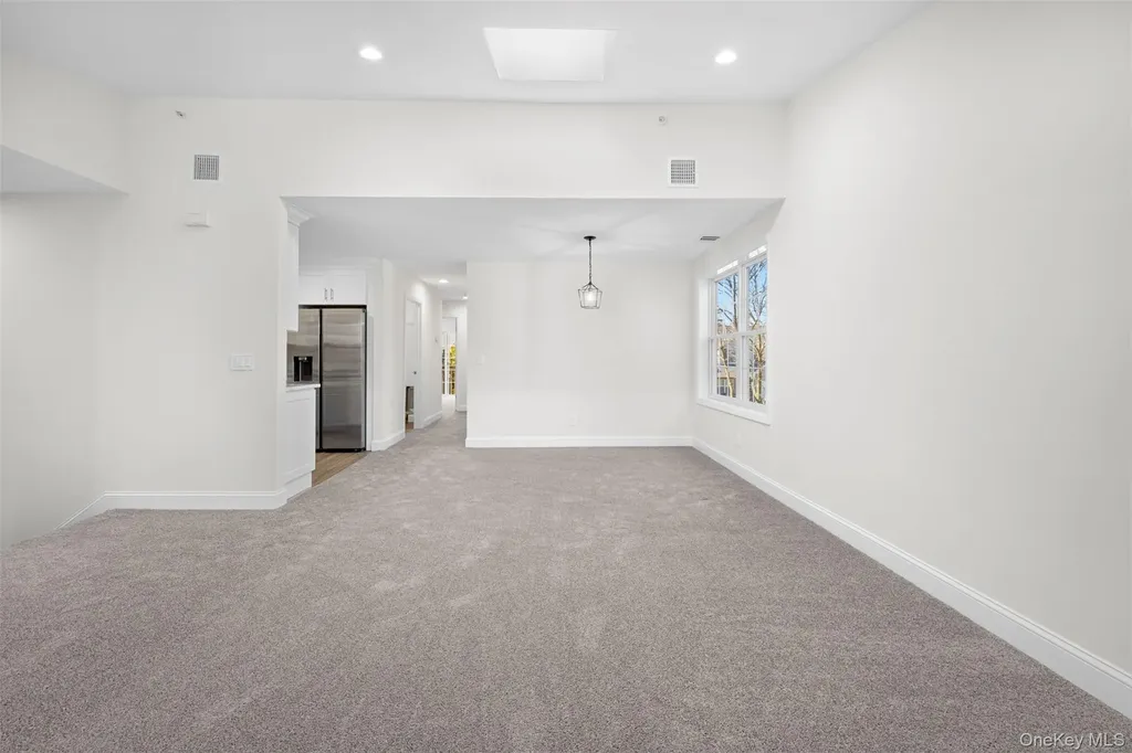 108 Maya Circle Central Islip NY 11722