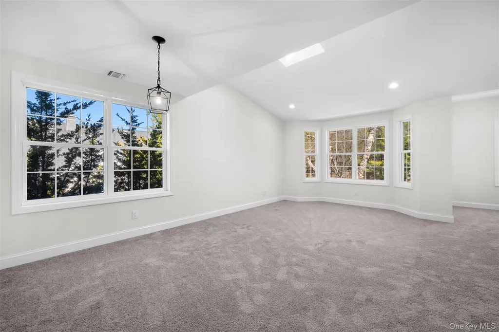 108 Maya Circle Central Islip NY 11722