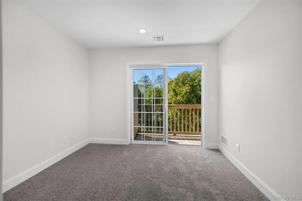 108 Maya Circle Central Islip NY 11722