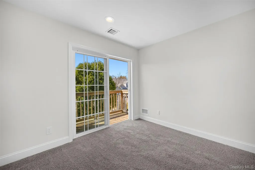 108 Maya Circle Central Islip NY 11722
