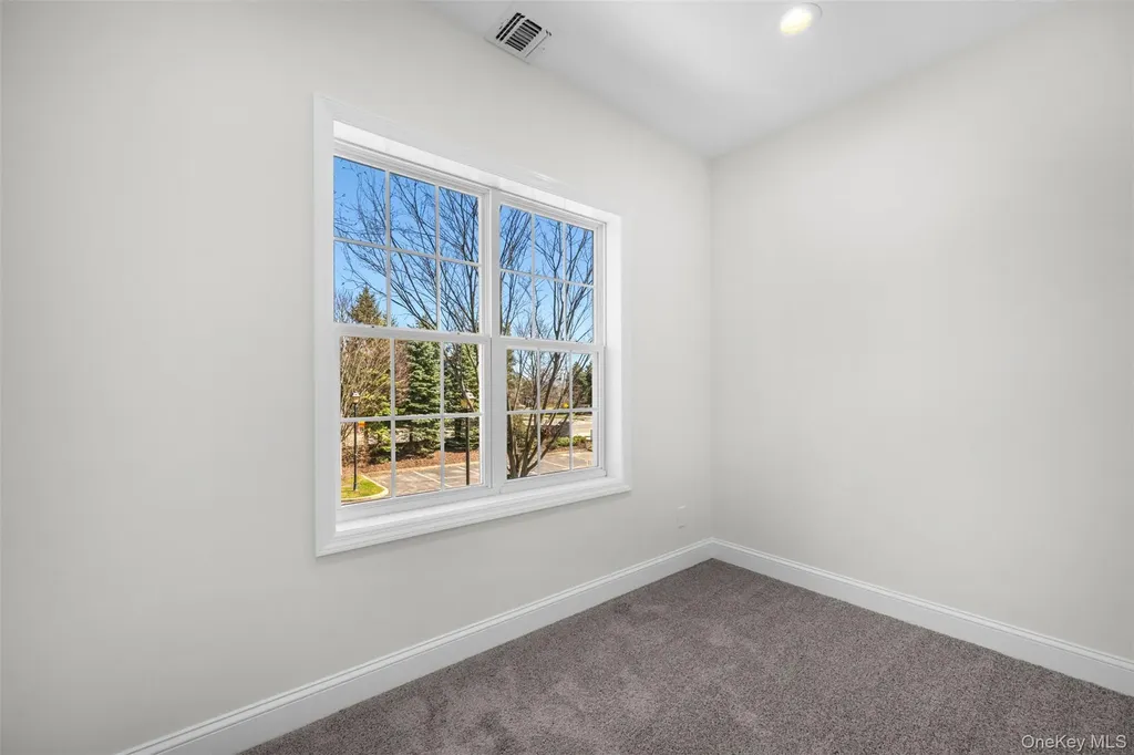 108 Maya Circle Central Islip NY 11722