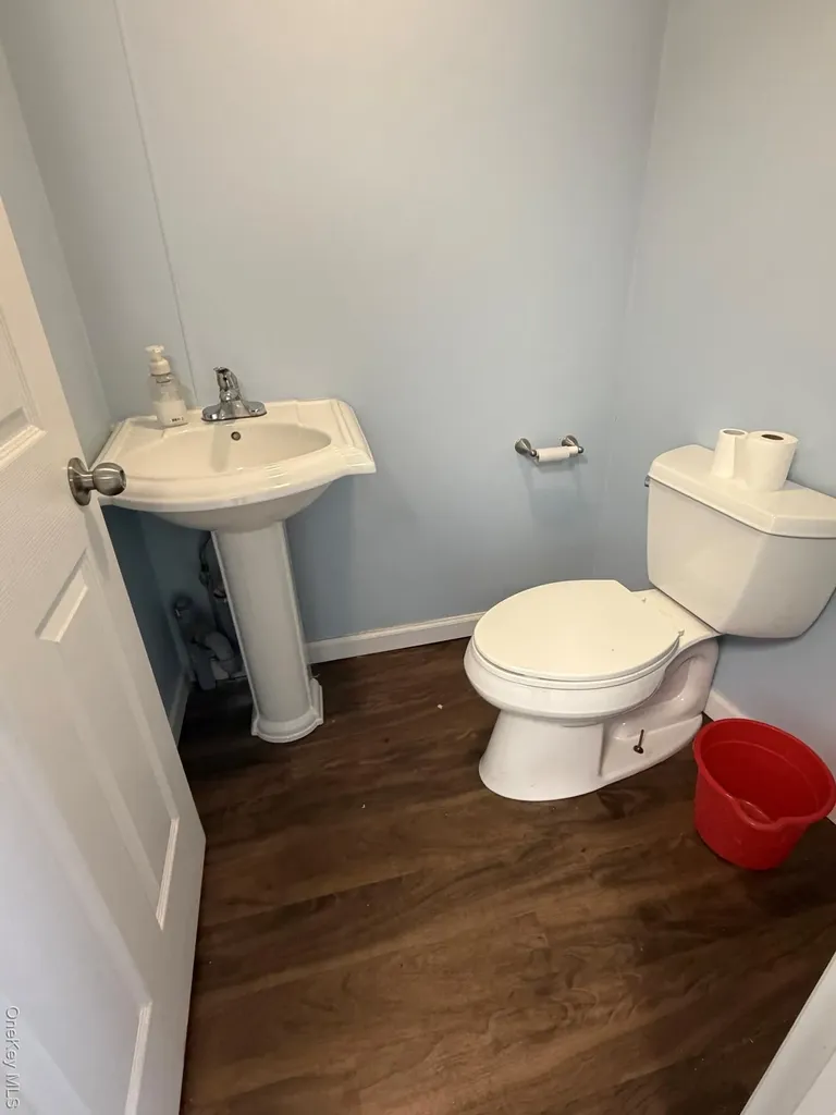 253 Jericho Turnpike New Hyde Park NY 11040