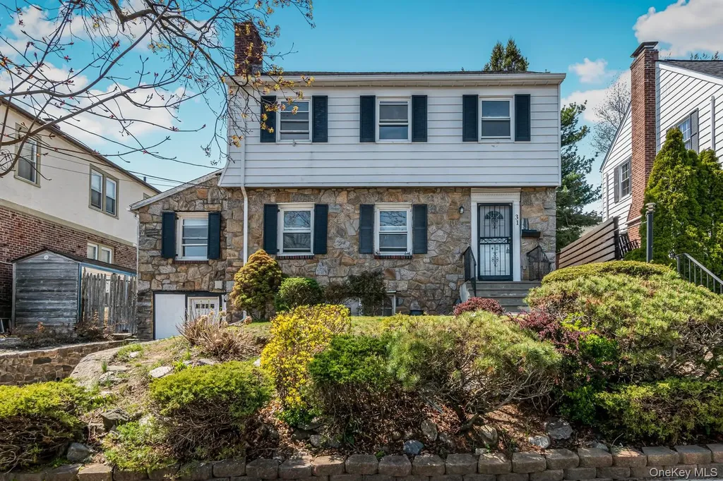 31 Emmett Place Yonkers NY 10703