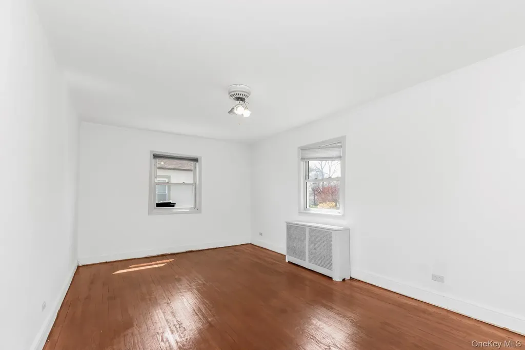 31 Emmett Place Yonkers NY 10703