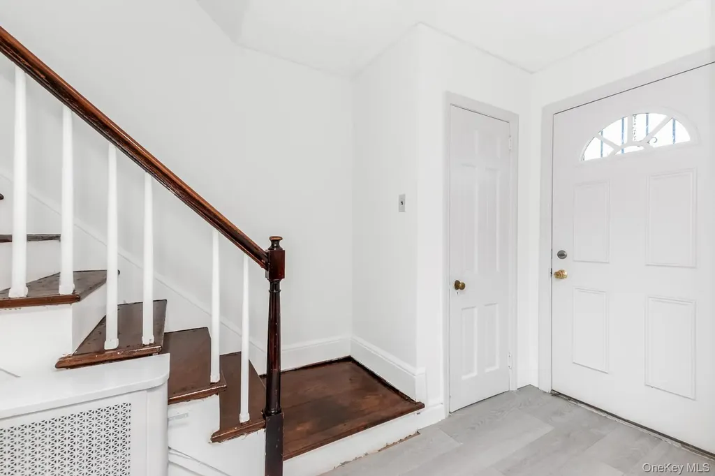 31 Emmett Place Yonkers NY 10703