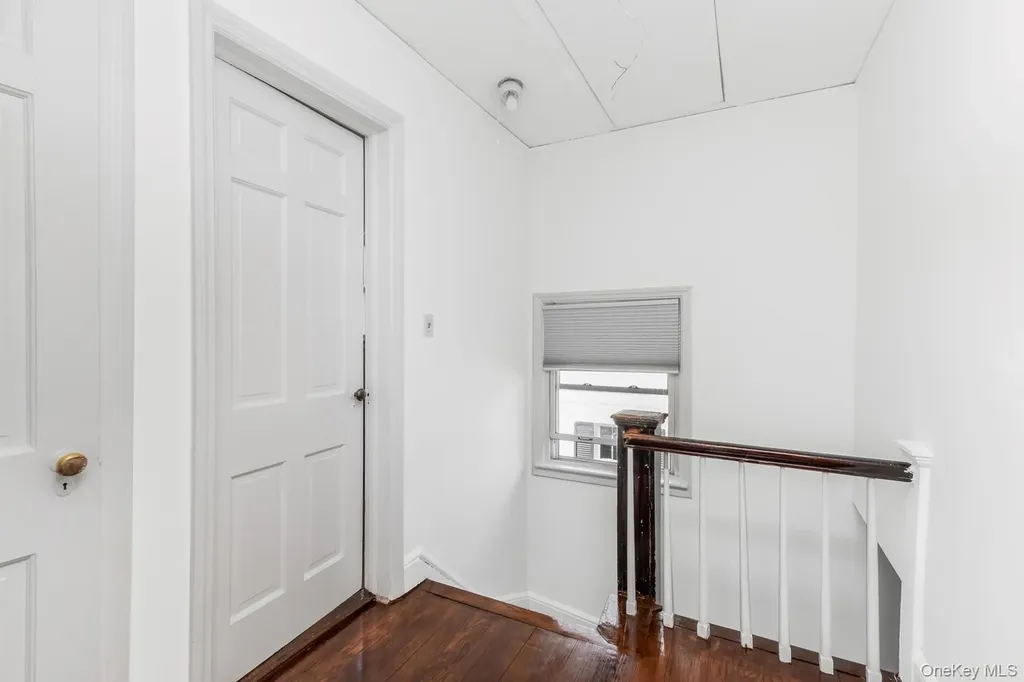 31 Emmett Place Yonkers NY 10703