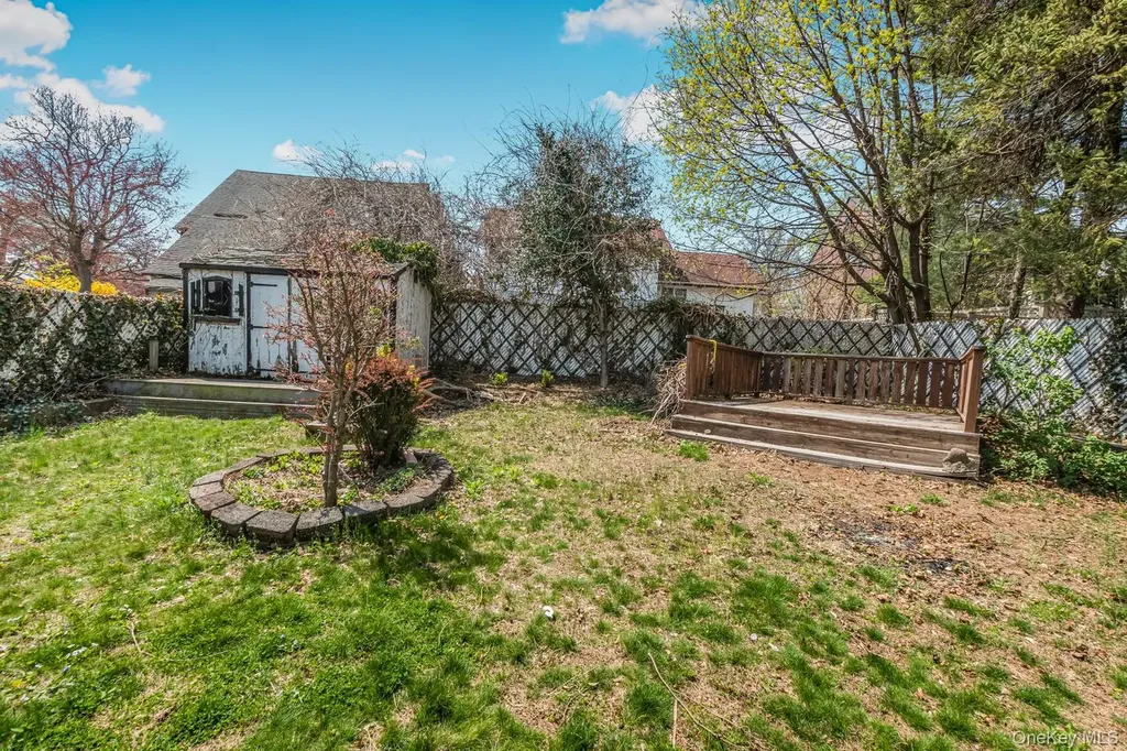 31 Emmett Place Yonkers NY 10703
