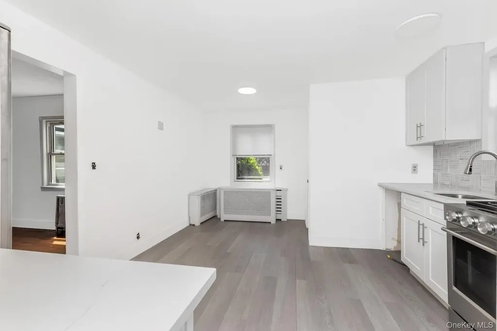 31 Emmett Place Yonkers NY 10703