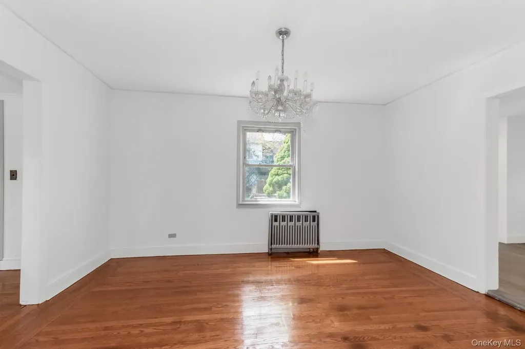 31 Emmett Place Yonkers NY 10703